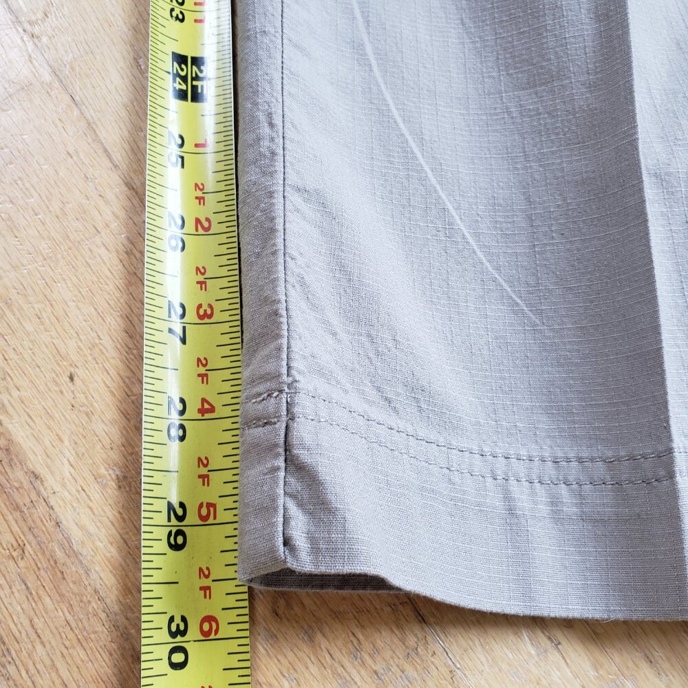 LL Bean Favorite Fit Women's Convertible Straight Leg Cargo Pants, Size: 16 Reg - Picture 13 of 16